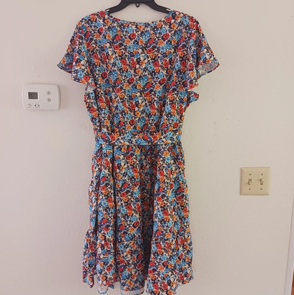 Agnes Orinda features flowy